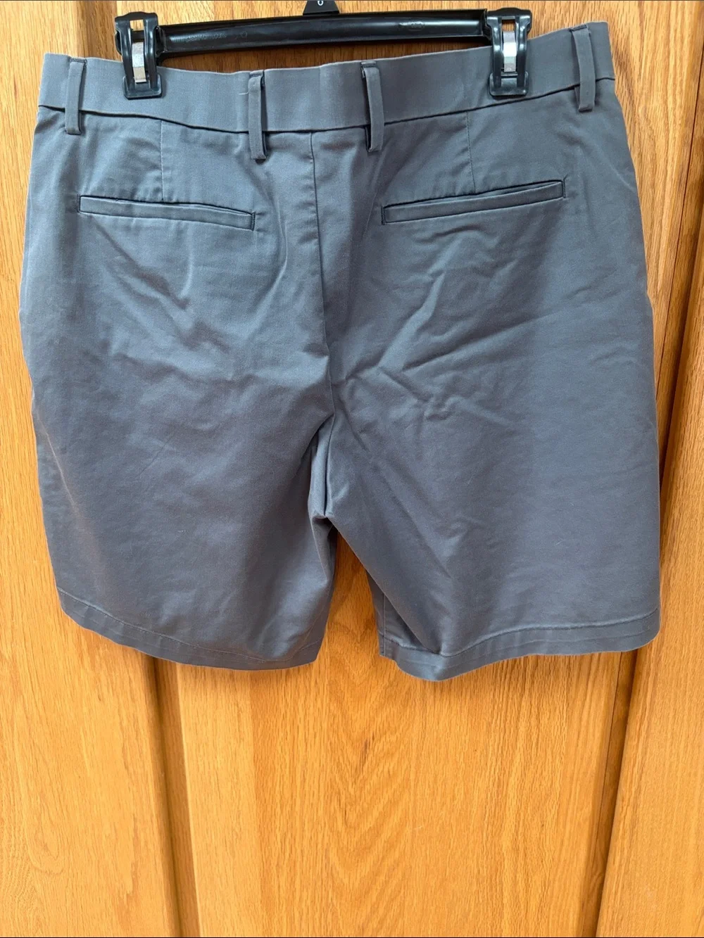 Banana Republic Core Temp Steel Shadow Dark Grey 9” Shorts 33